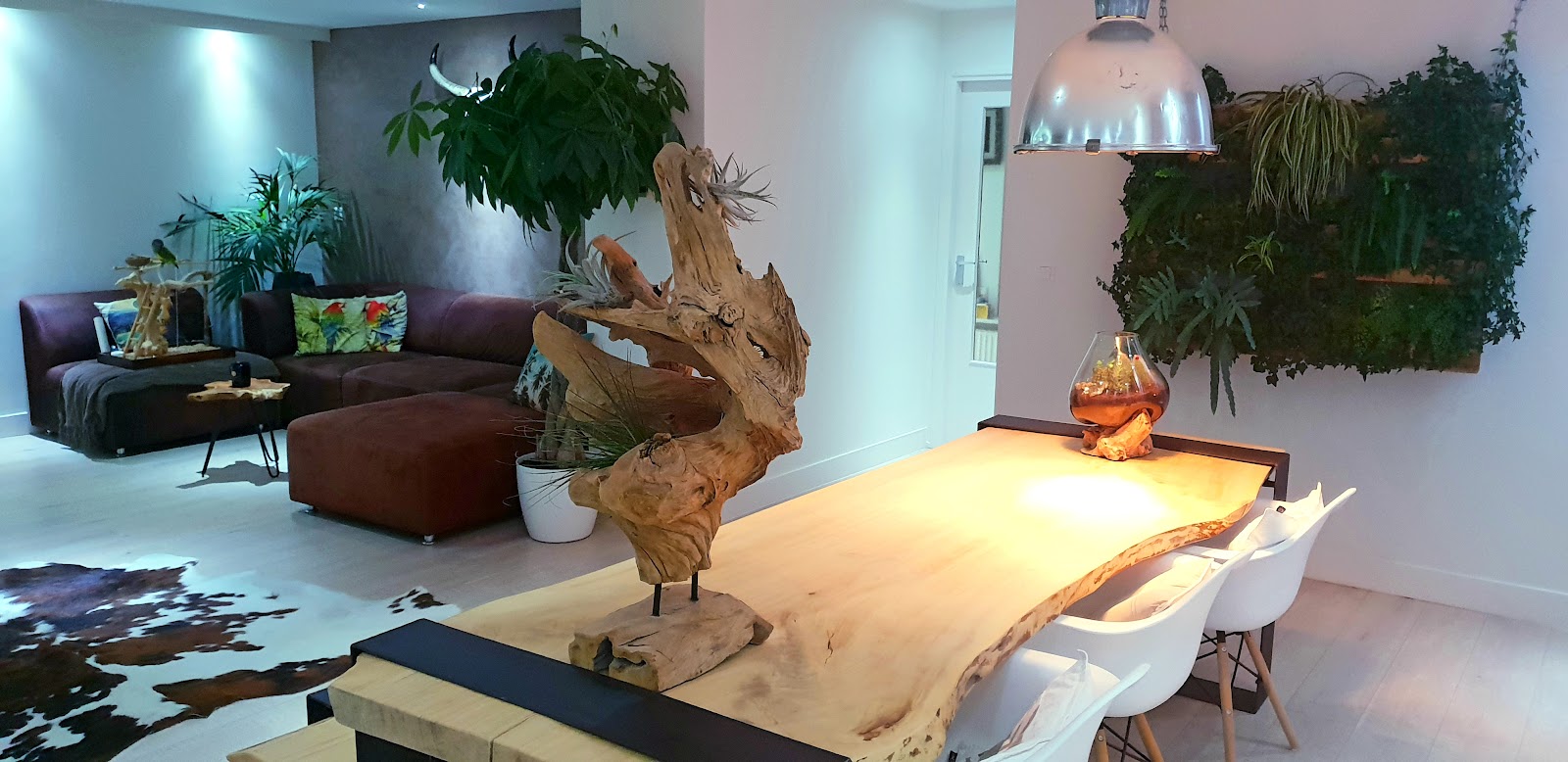 Moderne woonkamer compleet opgeleverd